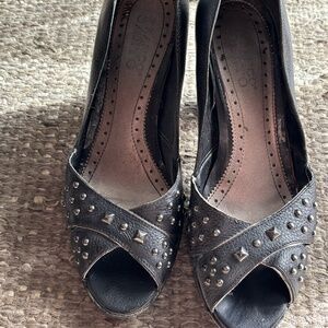 Franco Sarto Studded Punk Peep-Toe w/3" Heel - Size 8M